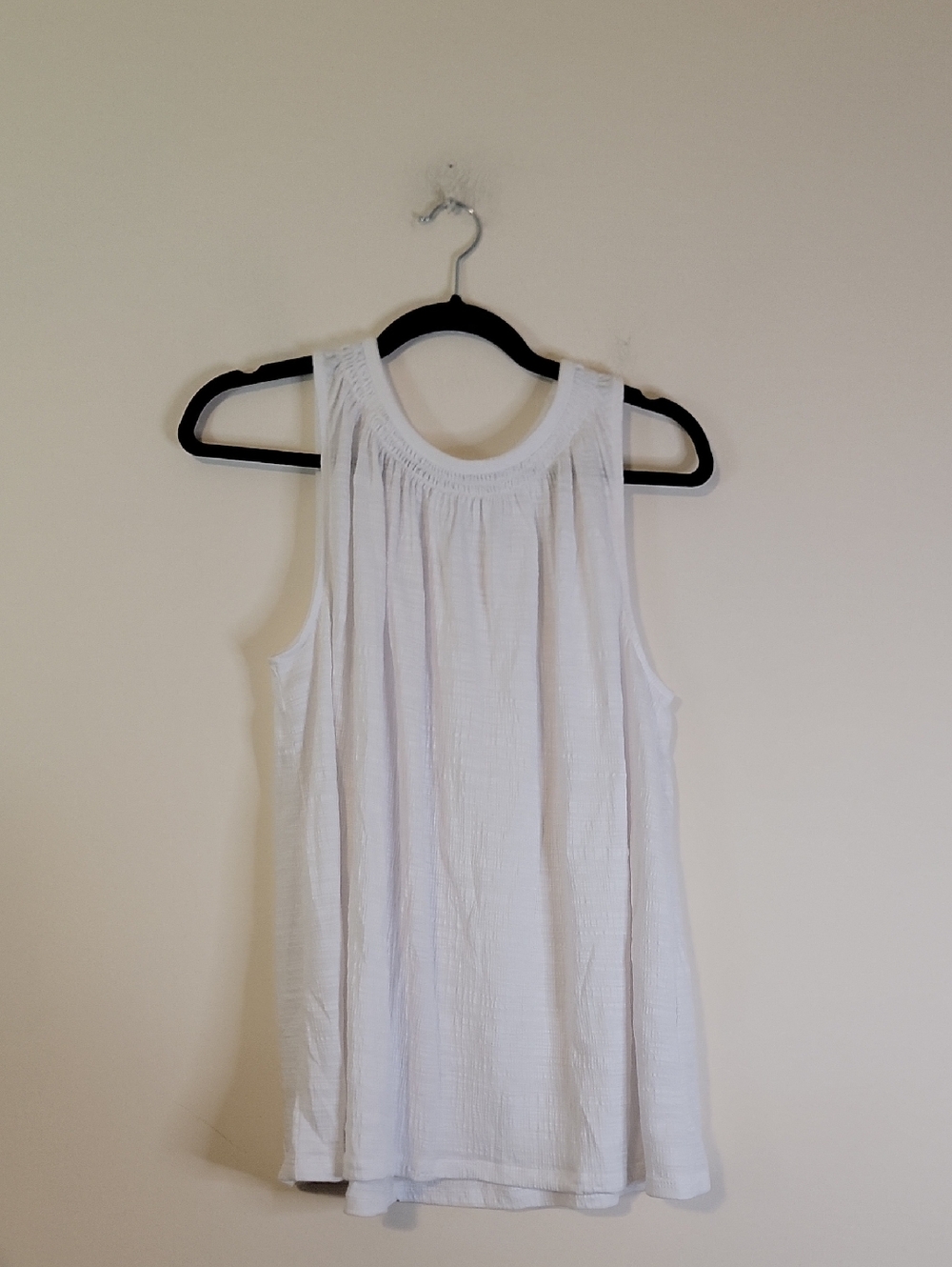 Banana Republic White Sleeveless Gathered Neck Tank